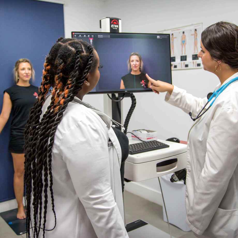 SMU Medical Student practice on new body screening technology