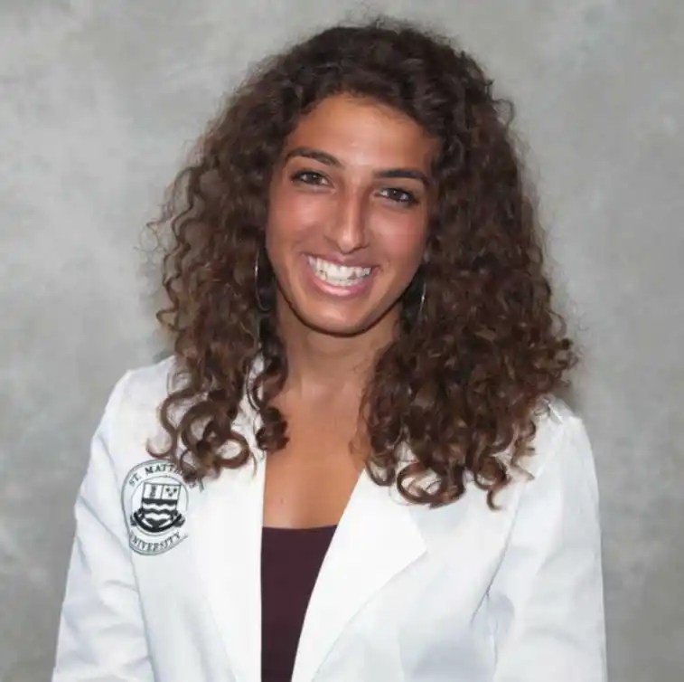 Carmen Moradian, St. Matthew's University School of Medicine student photo